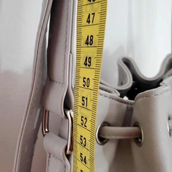 Pixie Mood Amber Bucket Bag -Vegan- - Picture 11 of 16